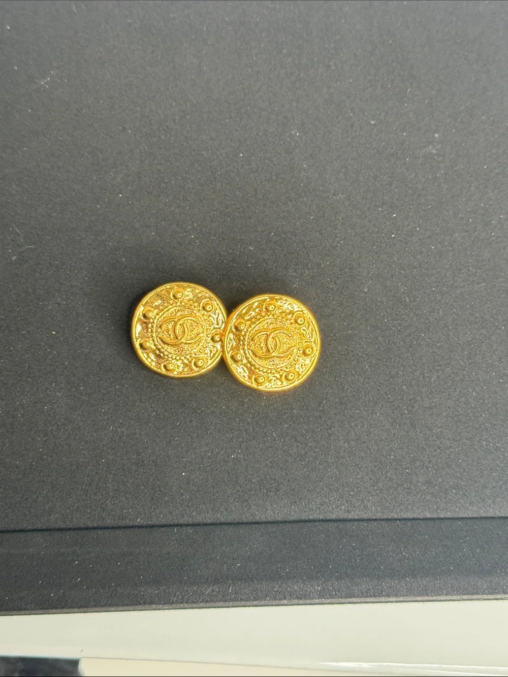 Vintage Chanel 1994 Baroque CC Logo Clip-On Earrings Gold Tone Ornate Medallion - Picture 2 of 10